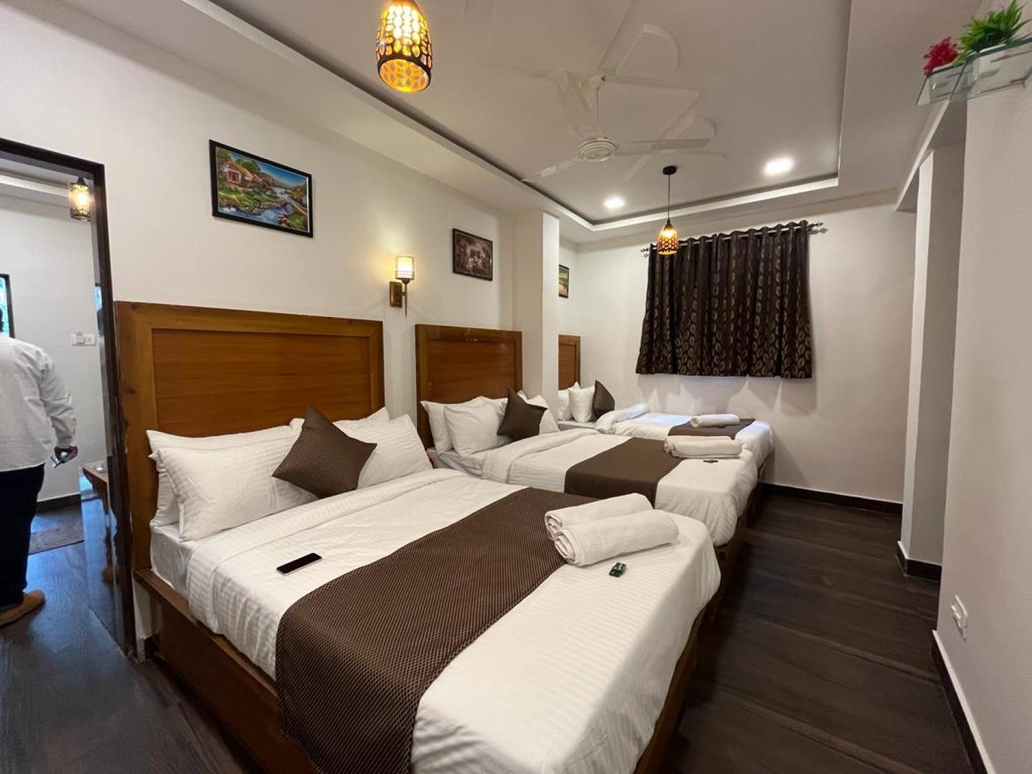 C P Cottage Resort Mahābaleshwar Eksteriør bilde