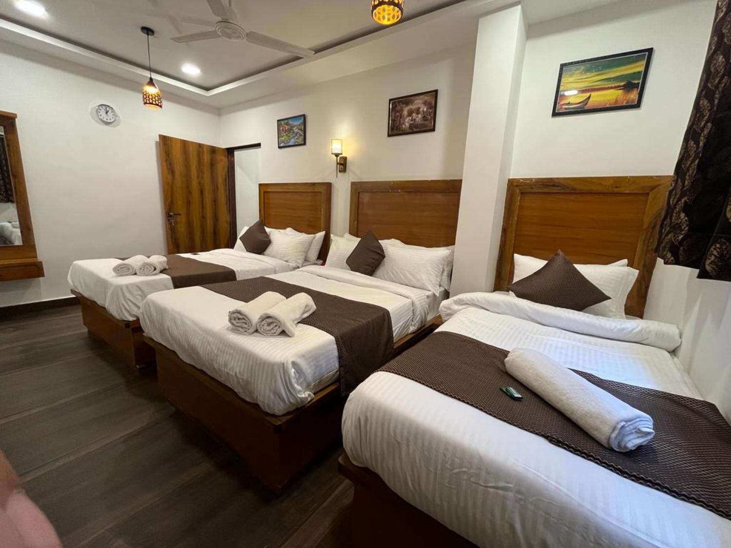 C P Cottage Resort Mahābaleshwar Eksteriør bilde