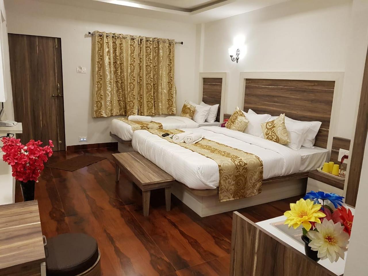 C P Cottage Resort Mahābaleshwar Eksteriør bilde