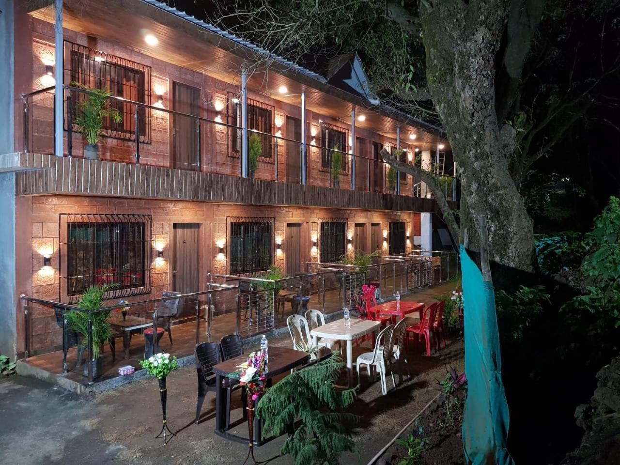 C P Cottage Resort Mahābaleshwar Eksteriør bilde