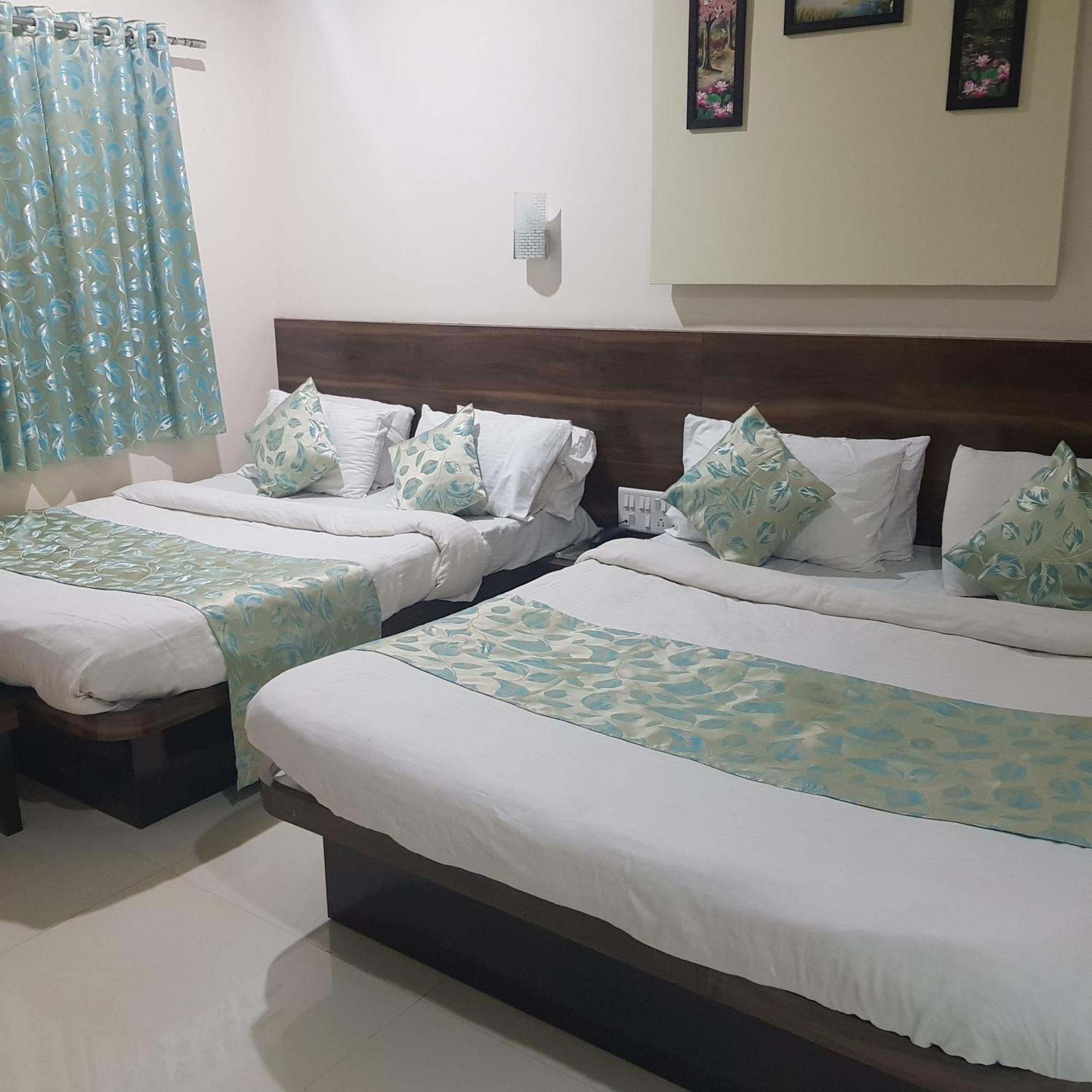 C P Cottage Resort Mahābaleshwar Eksteriør bilde